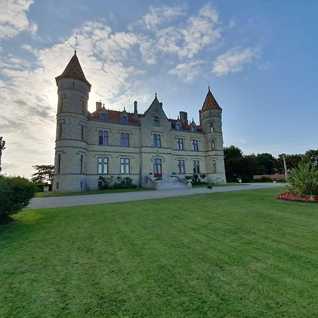 Chateau Moncassin Leyritz-Moncassin エクステリア 写真